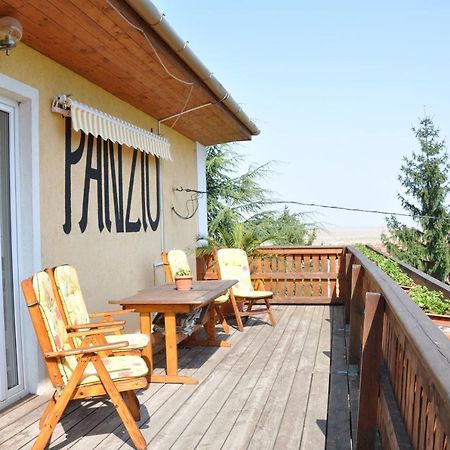 Bed and Breakfast Gloriett Panzio Fertoboz Екстер'єр фото