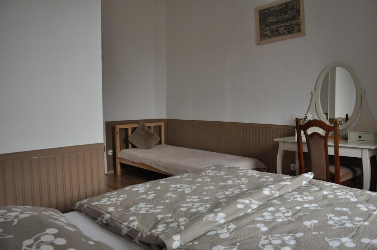 Bed and Breakfast Gloriett Panzio Fertoboz Екстер'єр фото