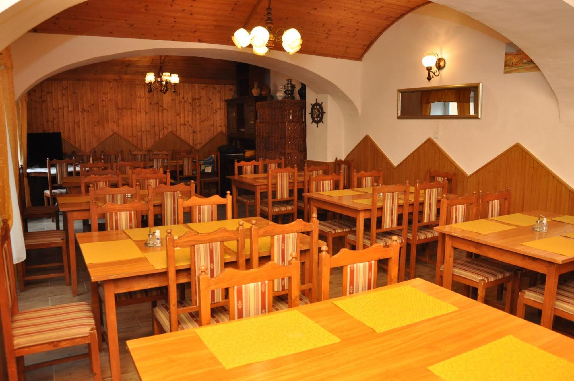 Bed and Breakfast Gloriett Panzio Fertoboz Екстер'єр фото