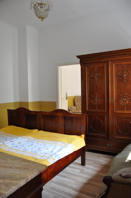 Bed and Breakfast Gloriett Panzio Fertoboz Номер фото